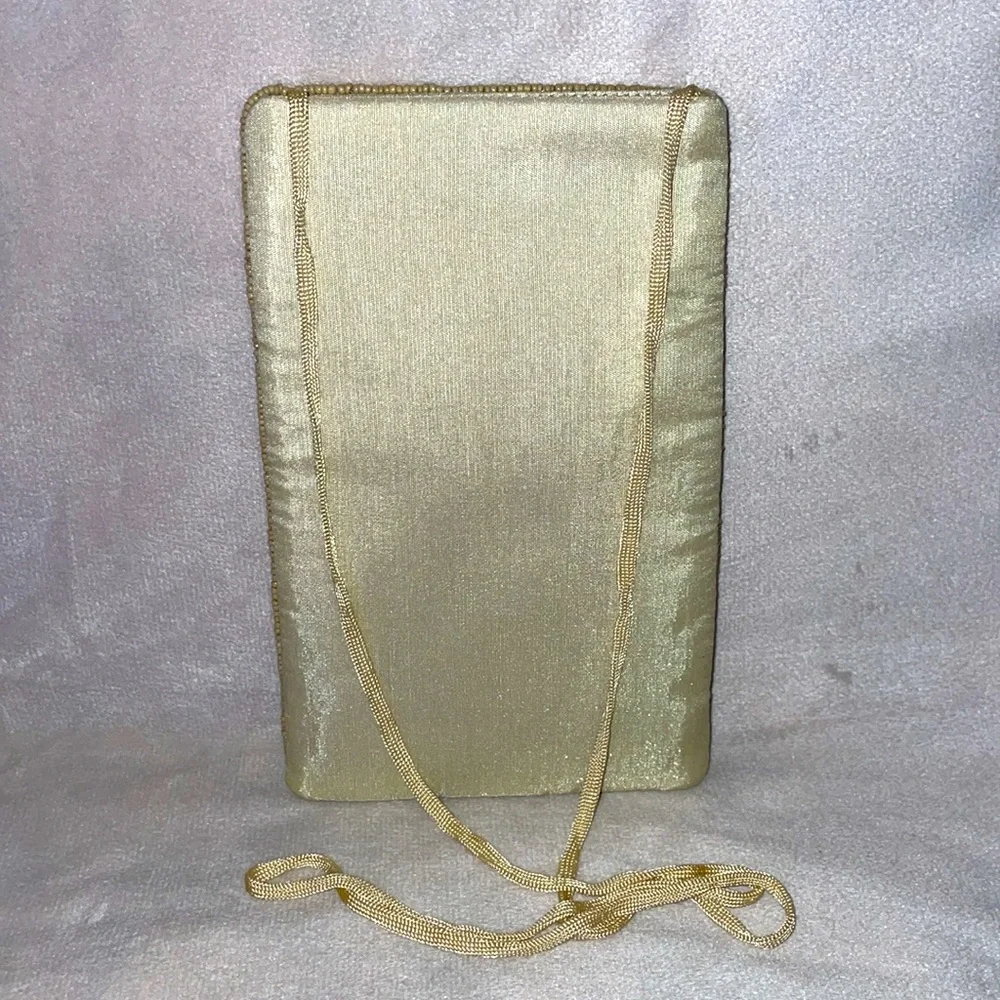 NWOT Beaded & Embroidered Bird Design Tan & Green Bird Sling Bag. - Picture 3 of 5